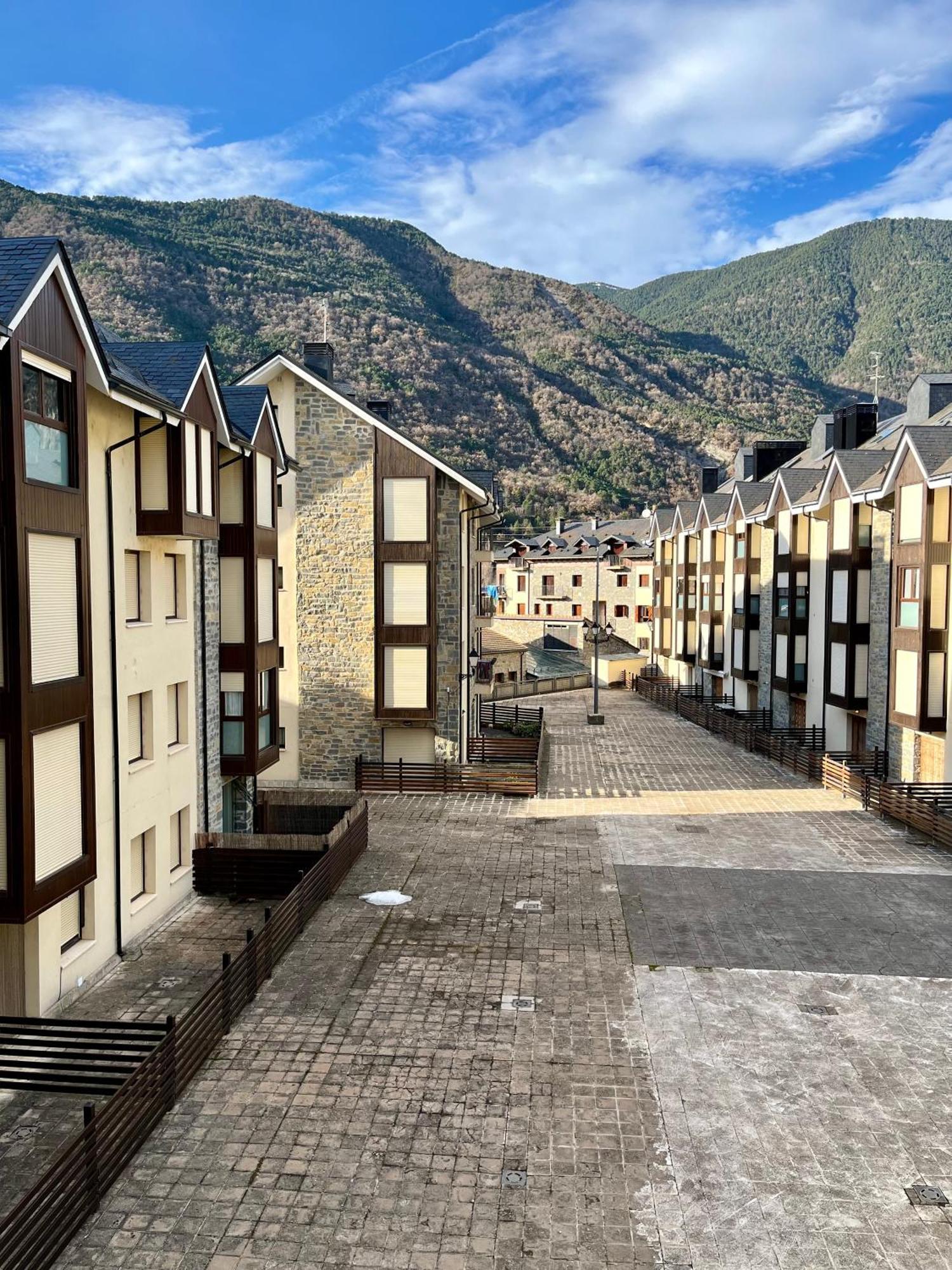 Apartamento Alma De Biescas Eksteriør billede